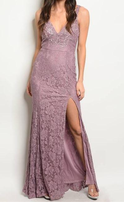 Olivia Floral Lace Slit Maxi Dress (Mauve)