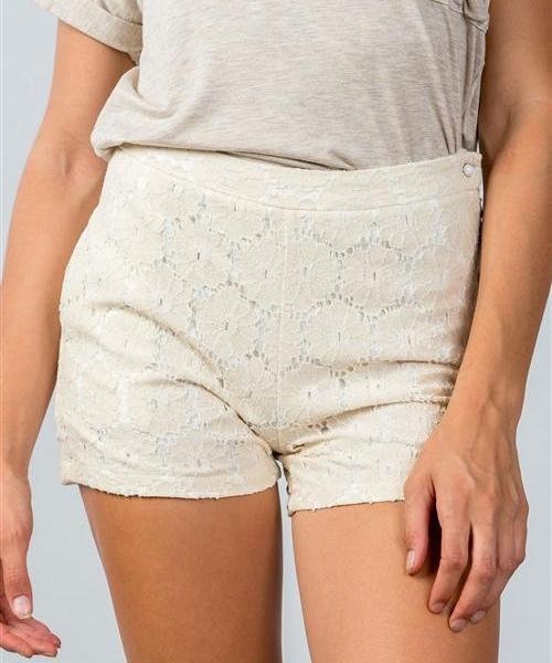 Fresh Daisies Crochet Mini Shorts (Beige)