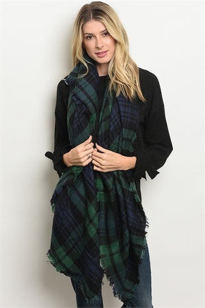 Cozy at Heart Plaid Blanket Scarf (Blue)